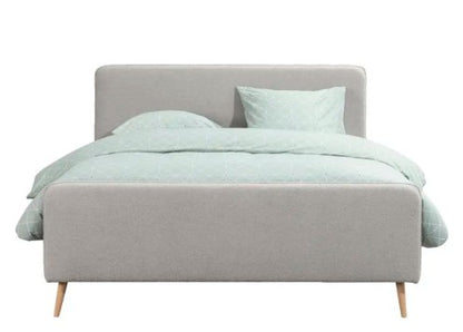 Bed Jill – Lichtgrijs tweepersoonsbed 160x200cm met bouclé bekleding